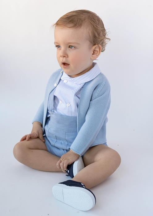 BLUE LINEN SHORT LOOK