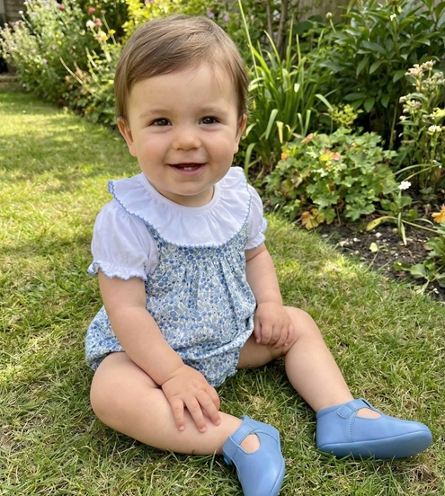 blouse and baby romper summer look